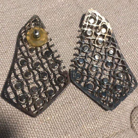 Vintage earrings costume jewelry (send offers 🌹) - Picture 4 of 5